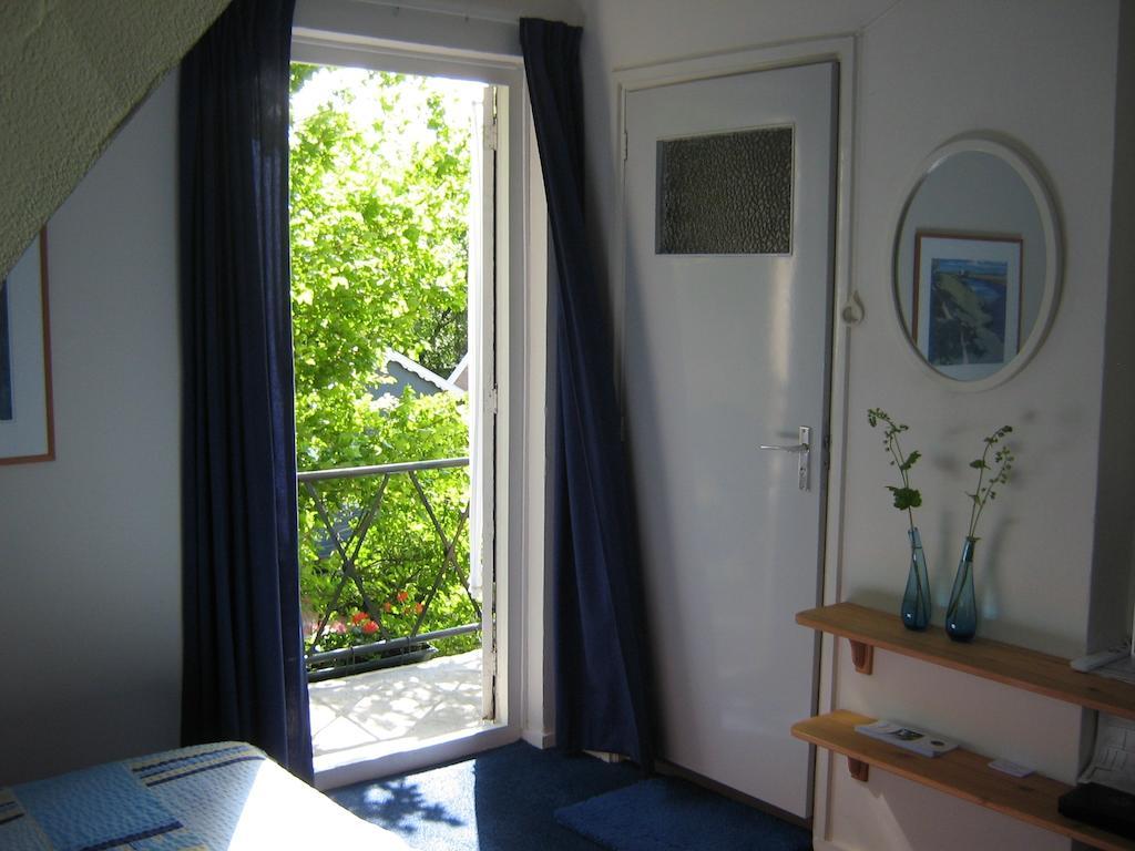 B&B De Esdoorn Norg Номер фото